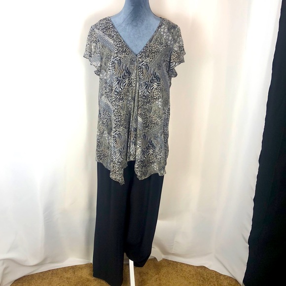 New Directions black jumpsuit with animal print overlay size medium - Picture 1 of 9